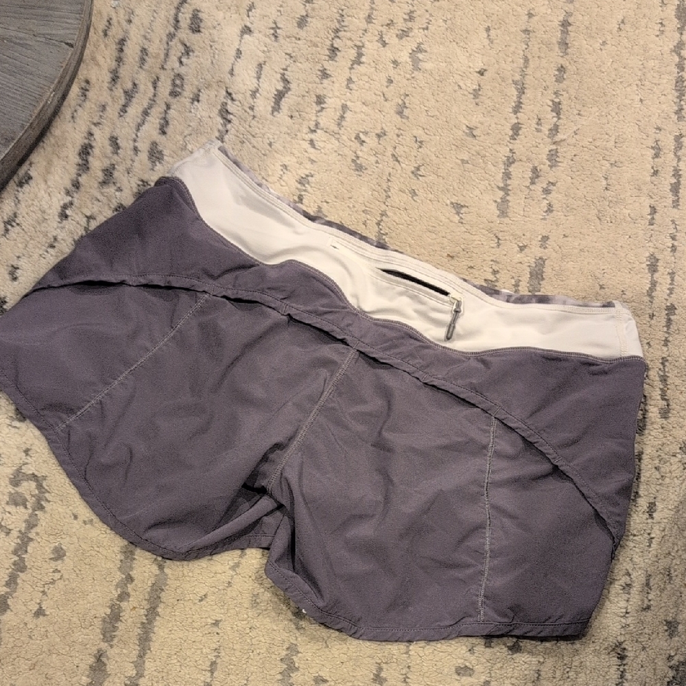 Lululemon Turbo Run Short Coal Grey And White with Snowy Owl